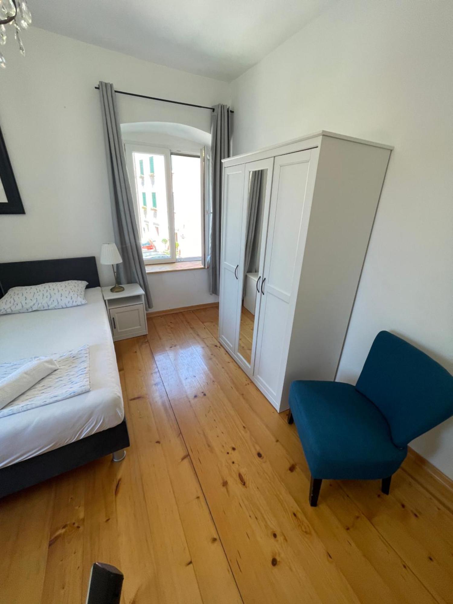 שיבניק Apartments And Rooms Ille מראה חיצוני תמונה